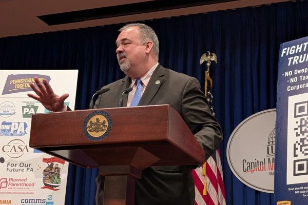 Dwayne gives closing remarks at the press conference.